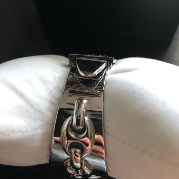 Gucci Maina Chain Black Dial Steel Women's Watch - Picture 6 of 8